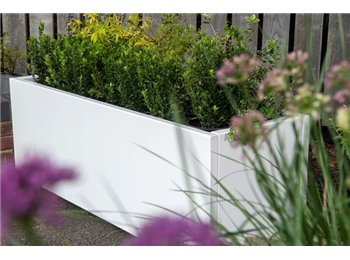 Aluminium planter