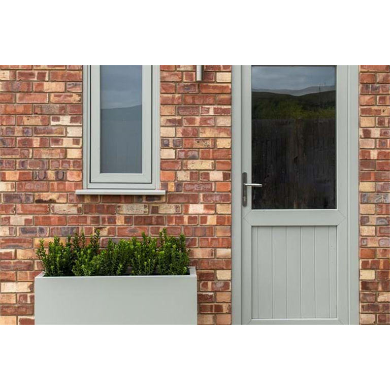 outdoor living planters