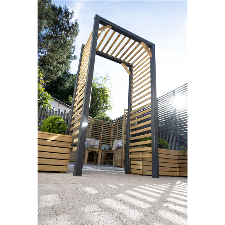Slatted Arch garden