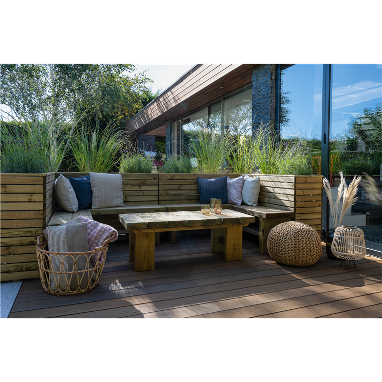Linear corner planter seating area