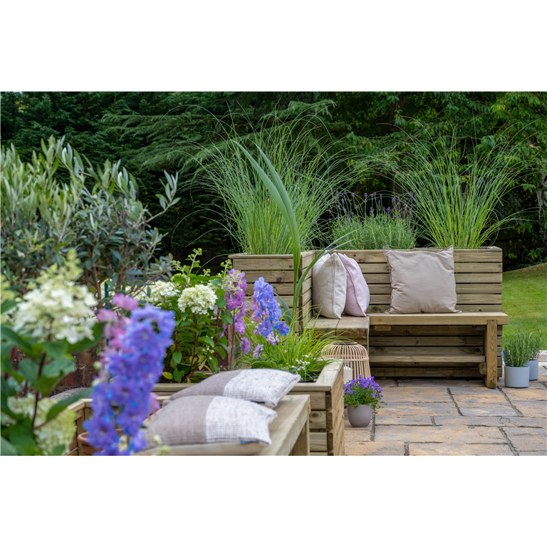 Linear corner planter By Forest Gardens