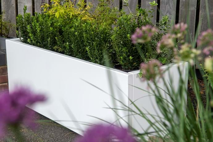 Aluminium planters