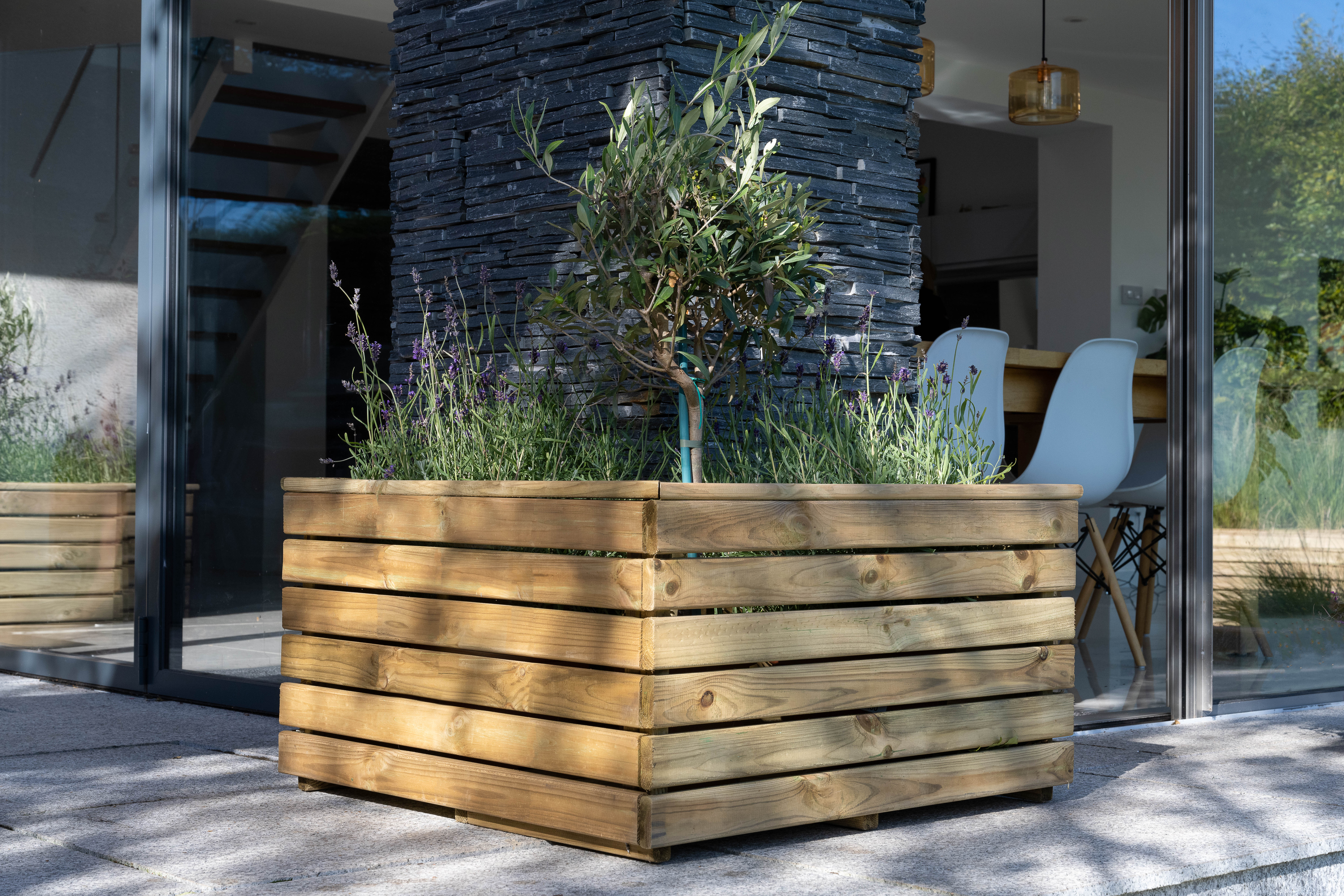 Linear Corner Planter 80cm by Forest Gardens