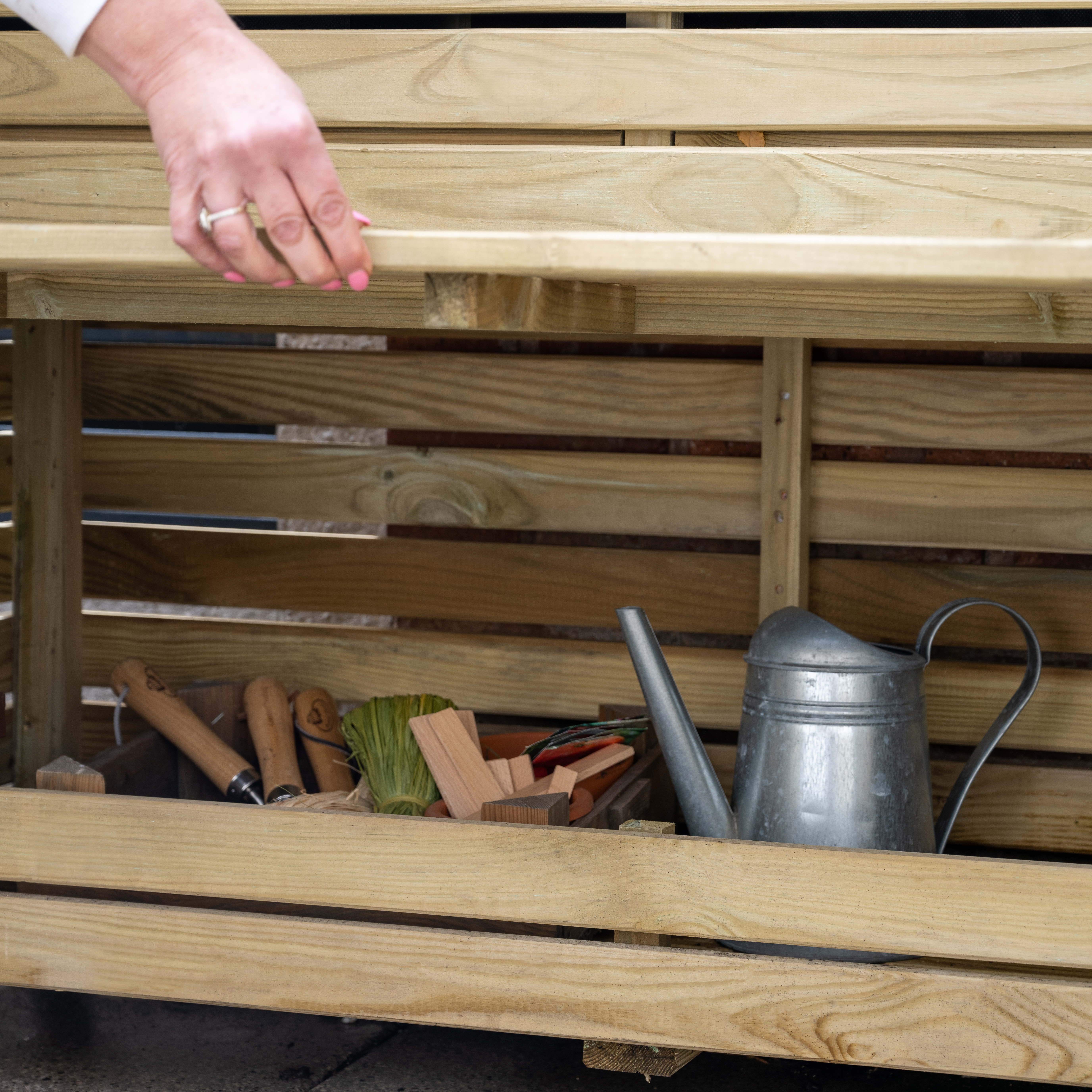 Blackwood Outdoor brings Linear Planter Tall with wheels